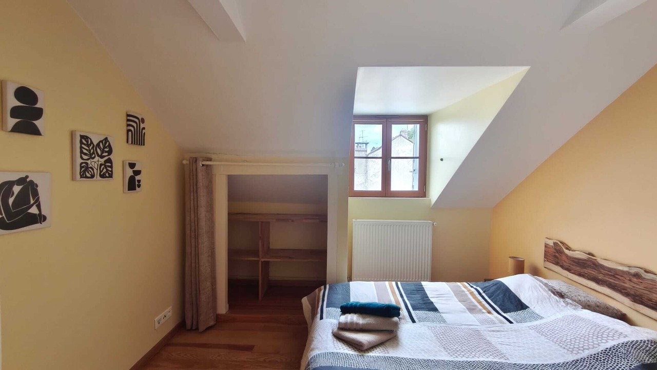 Photo of Bedroom in Oloron-Sainte-Marie