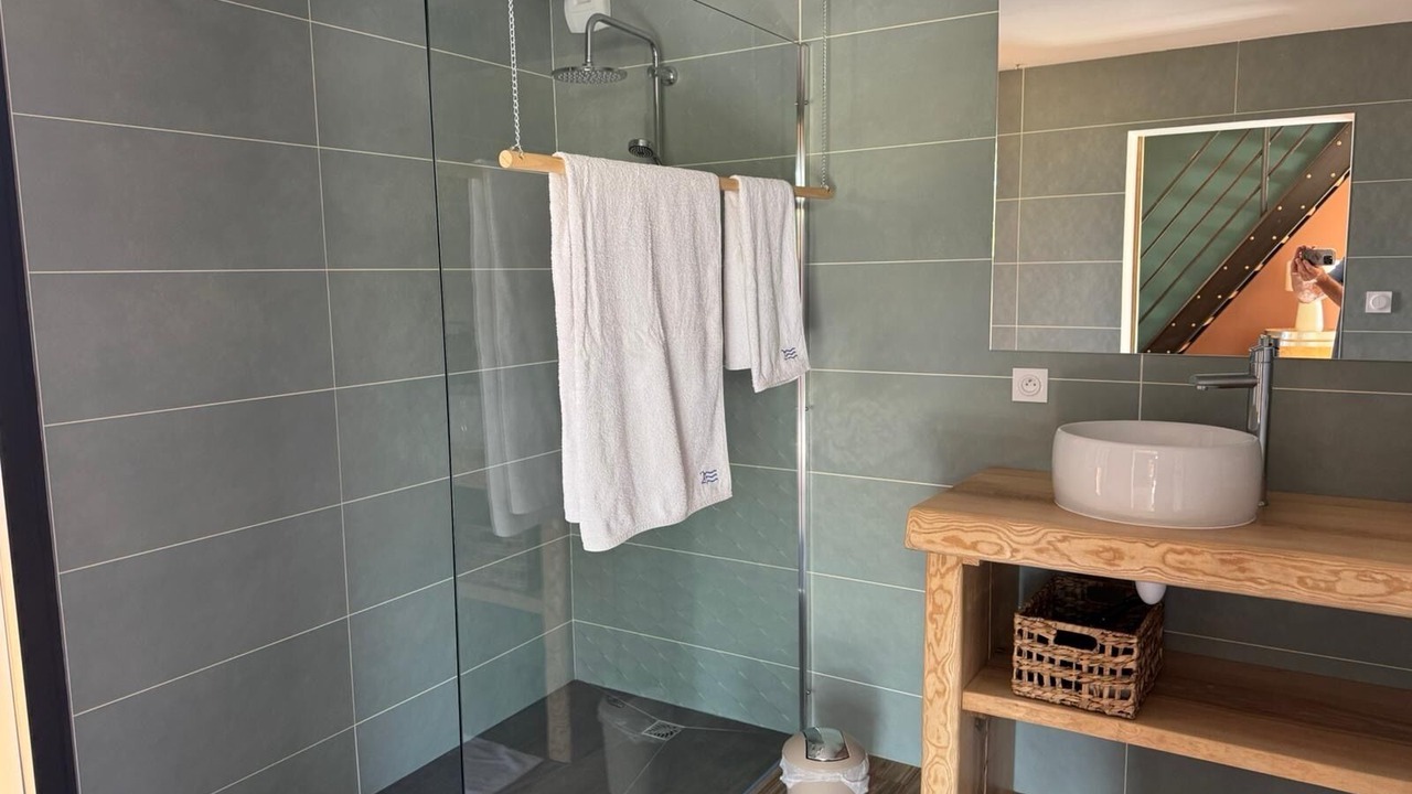Photo of Bathroom in Monbazillac