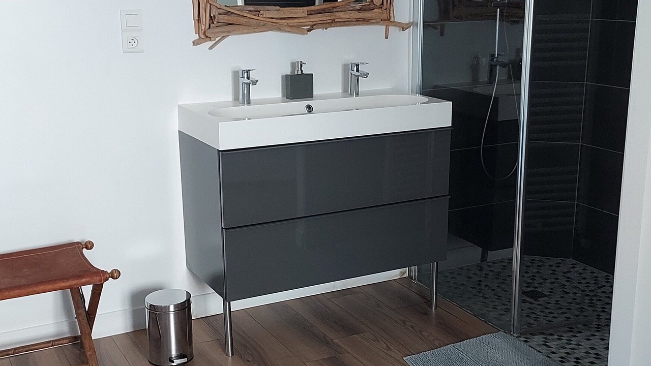 Photo of Bathroom in Chaniers