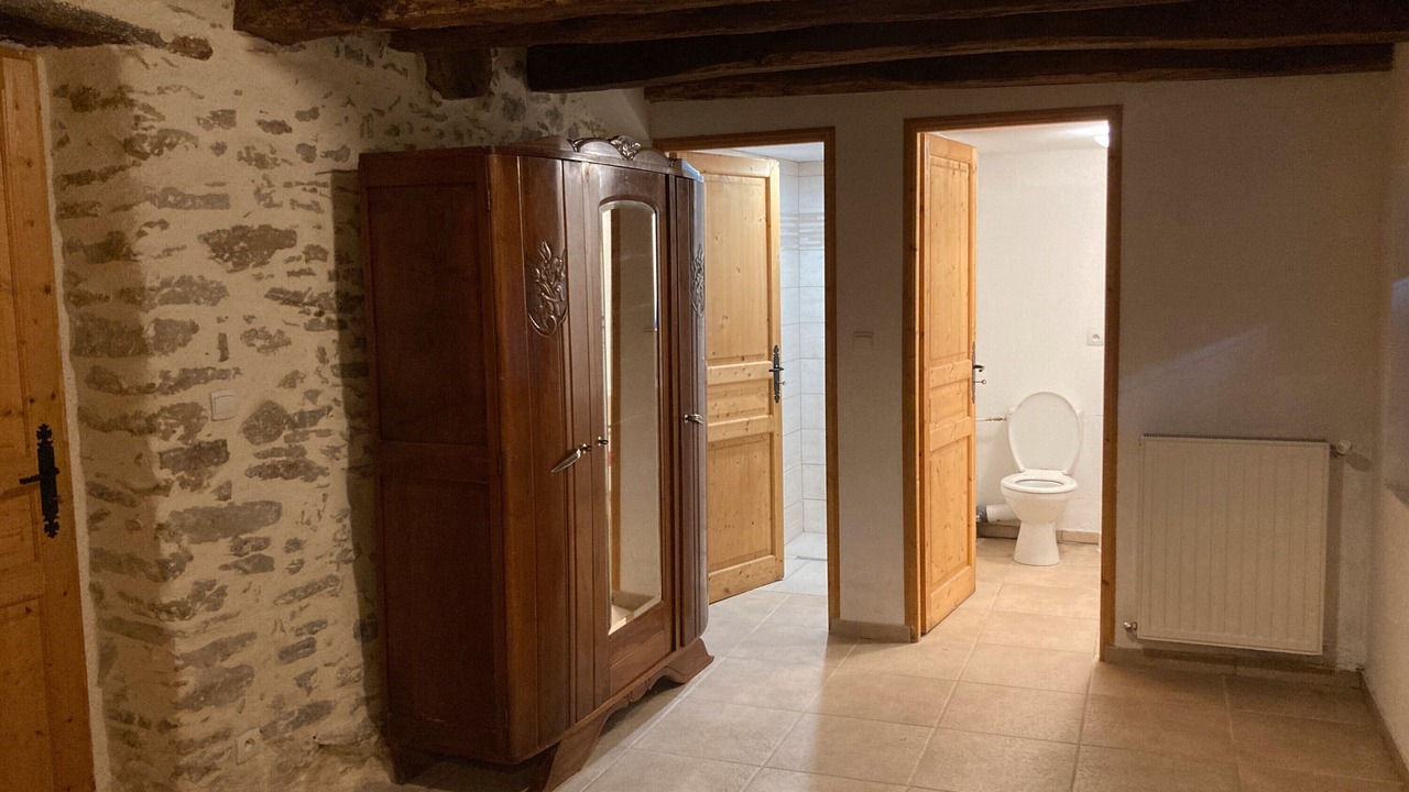 Photo of Bathroom in Nantiat