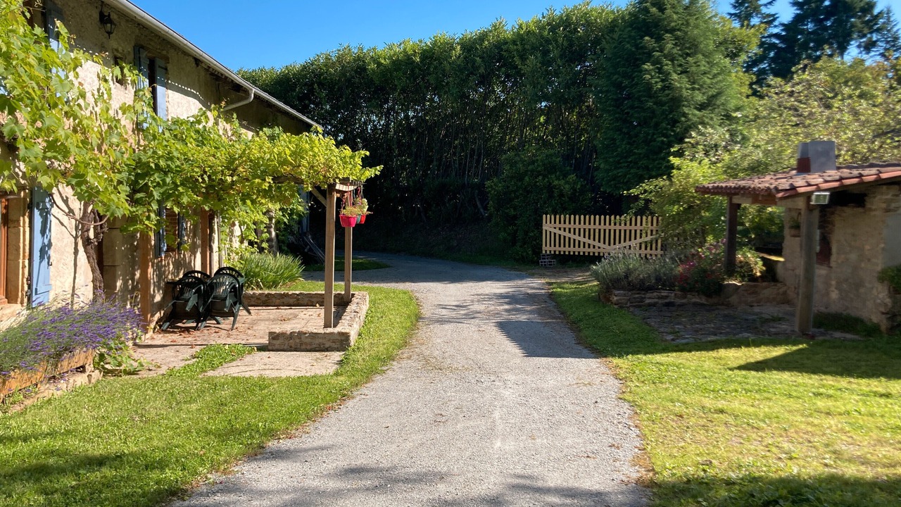Photo of Outdoor in Nantiat