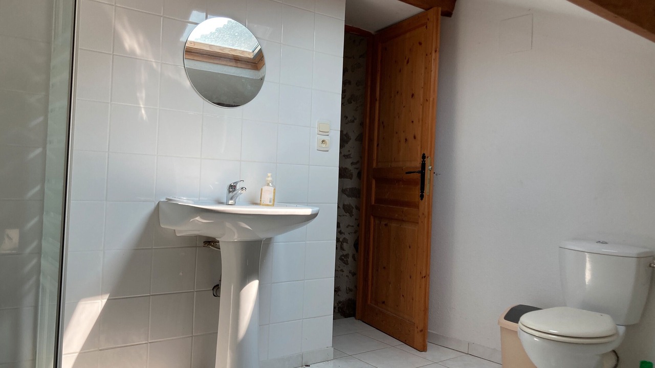 Photo of Bathroom in Nantiat
