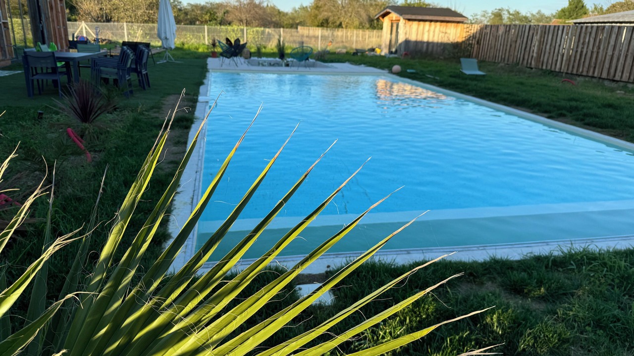 Photo of Outdoor in Ambares-et-Lagrave