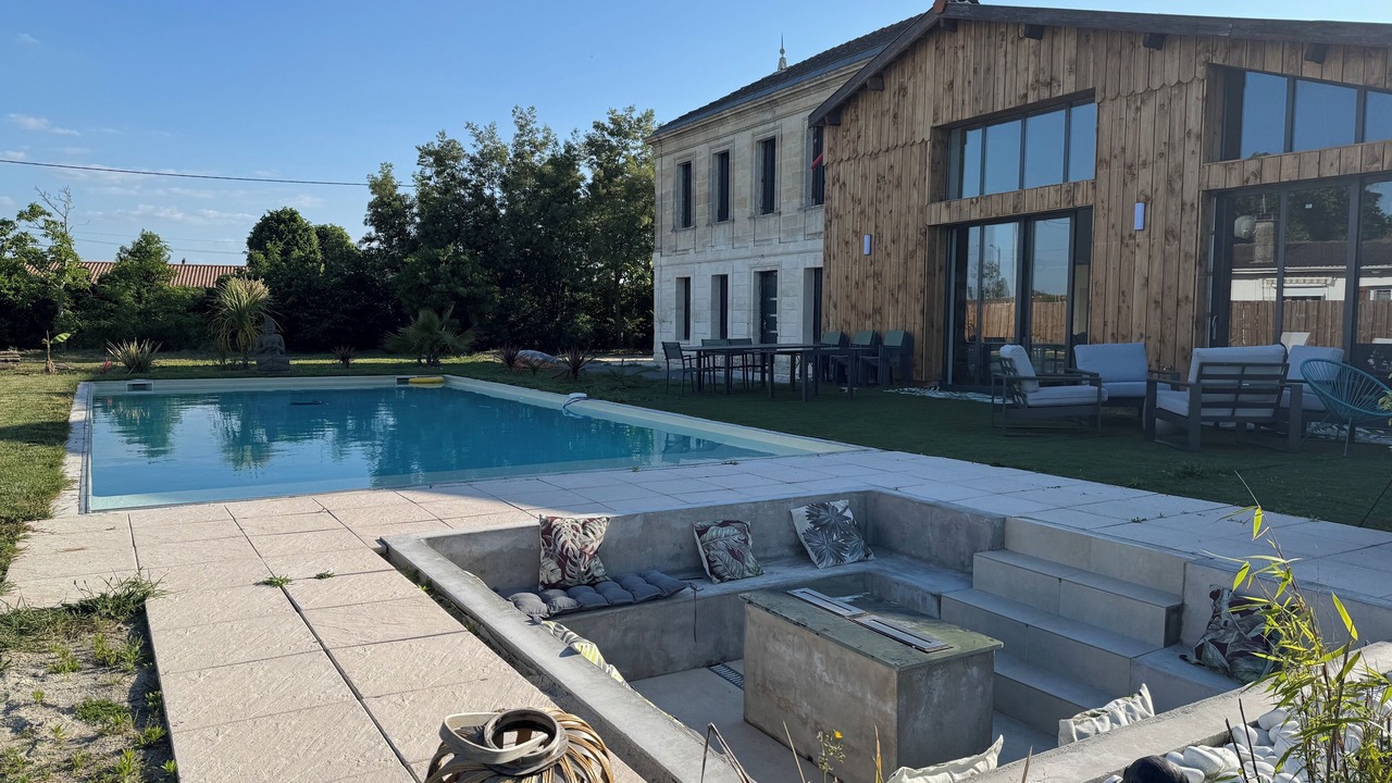 Photo of Outdoor in Ambares-et-Lagrave