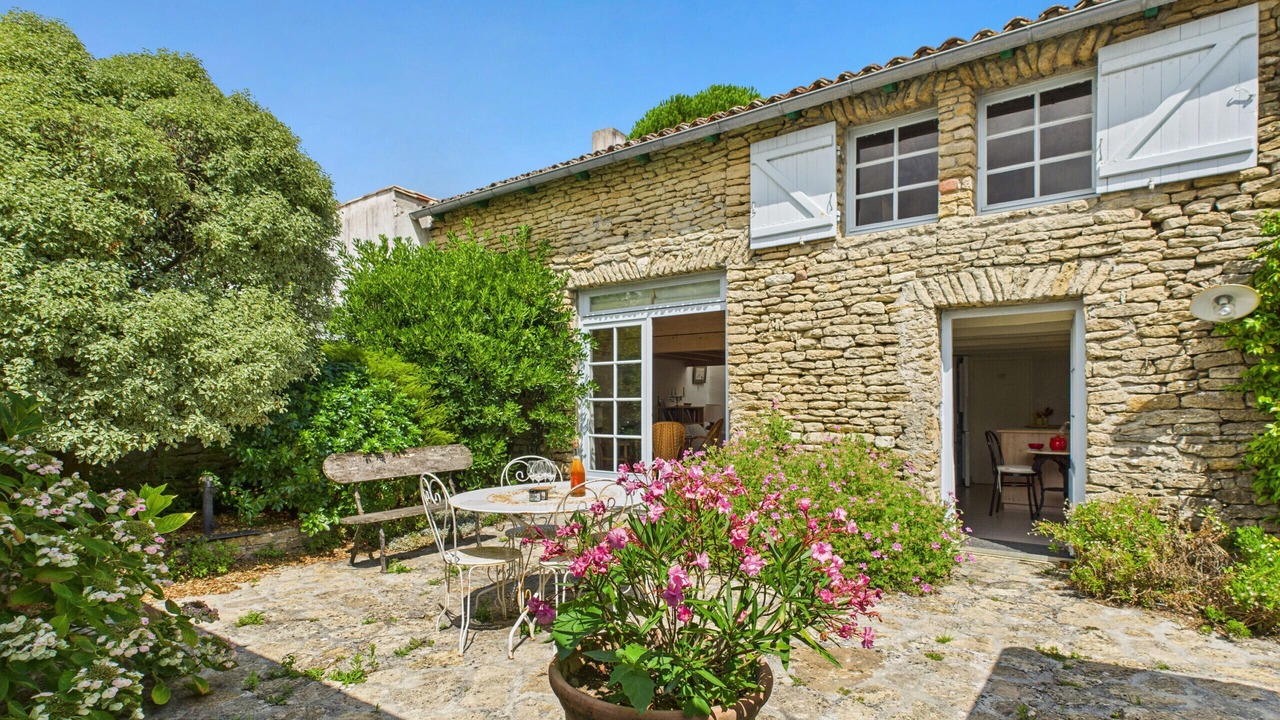 Photo of Outdoor in Les Portes-en-Re