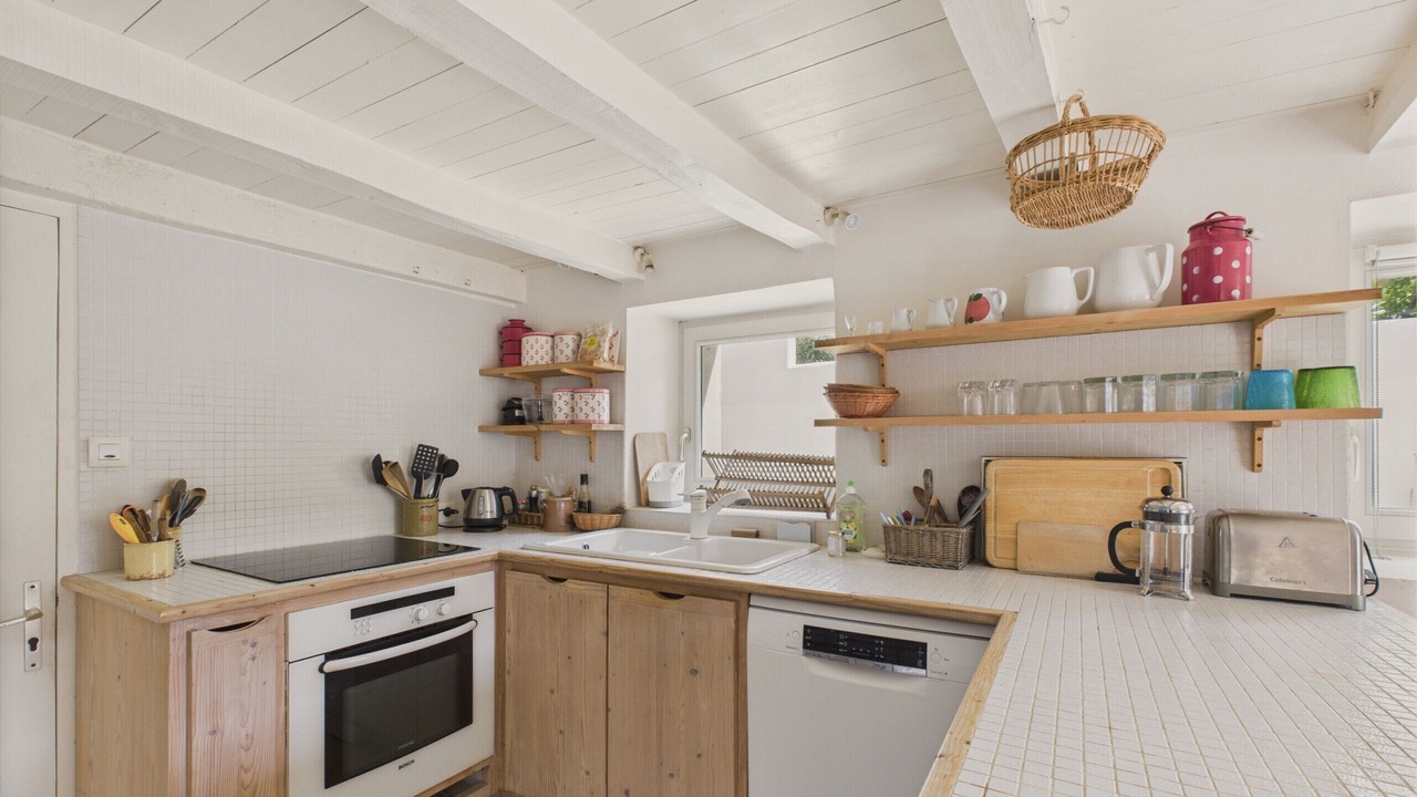 Photo of Kitchen in Les Portes-en-Re