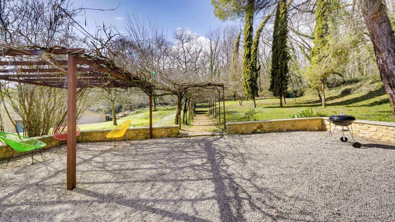 Photo of Outdoor in Nerigean