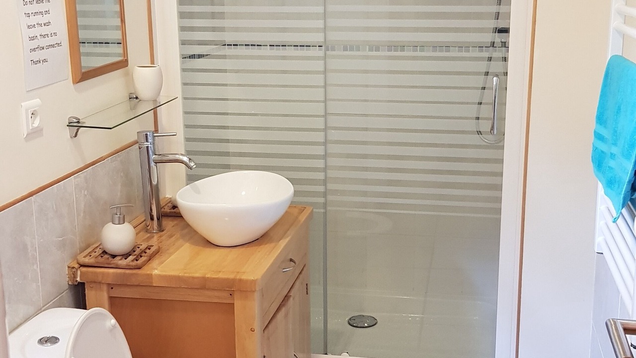 Photo of Bathroom in Montrollet
