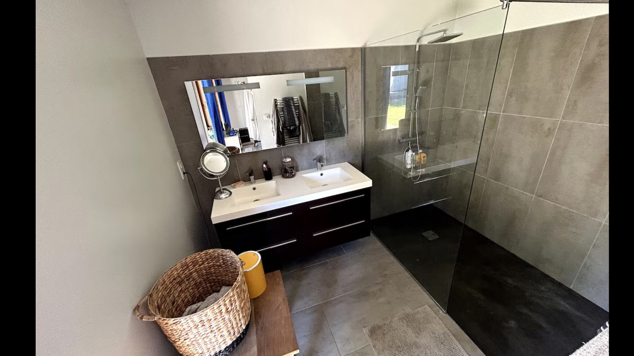 Photo of Bathroom in Martillac