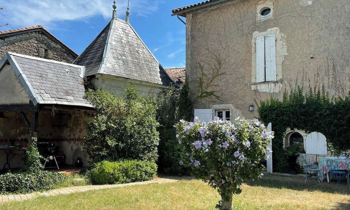 Photo of Outdoor in Saint-Aulaye-Puymangou