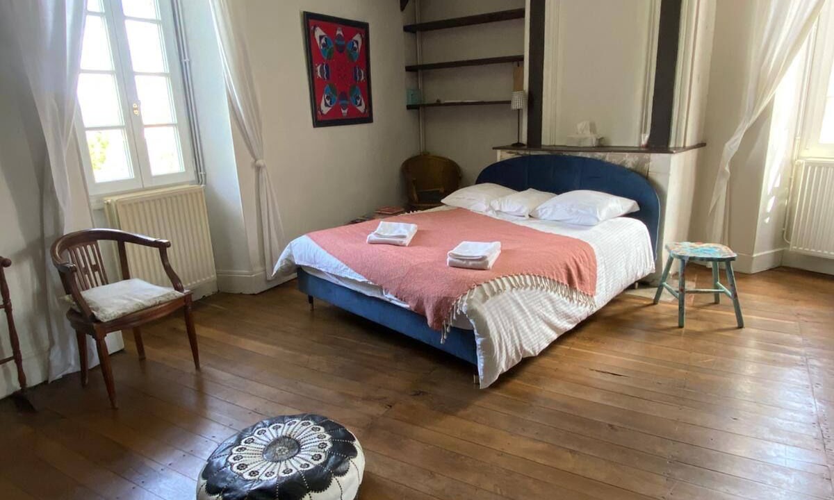 Photo of Bedroom in Saint-Aulaye-Puymangou