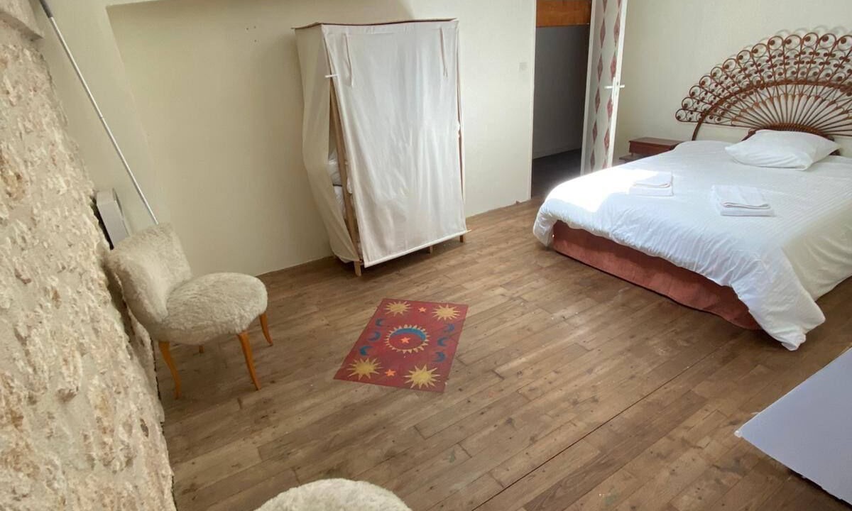 Photo of Bedroom in Saint-Aulaye-Puymangou