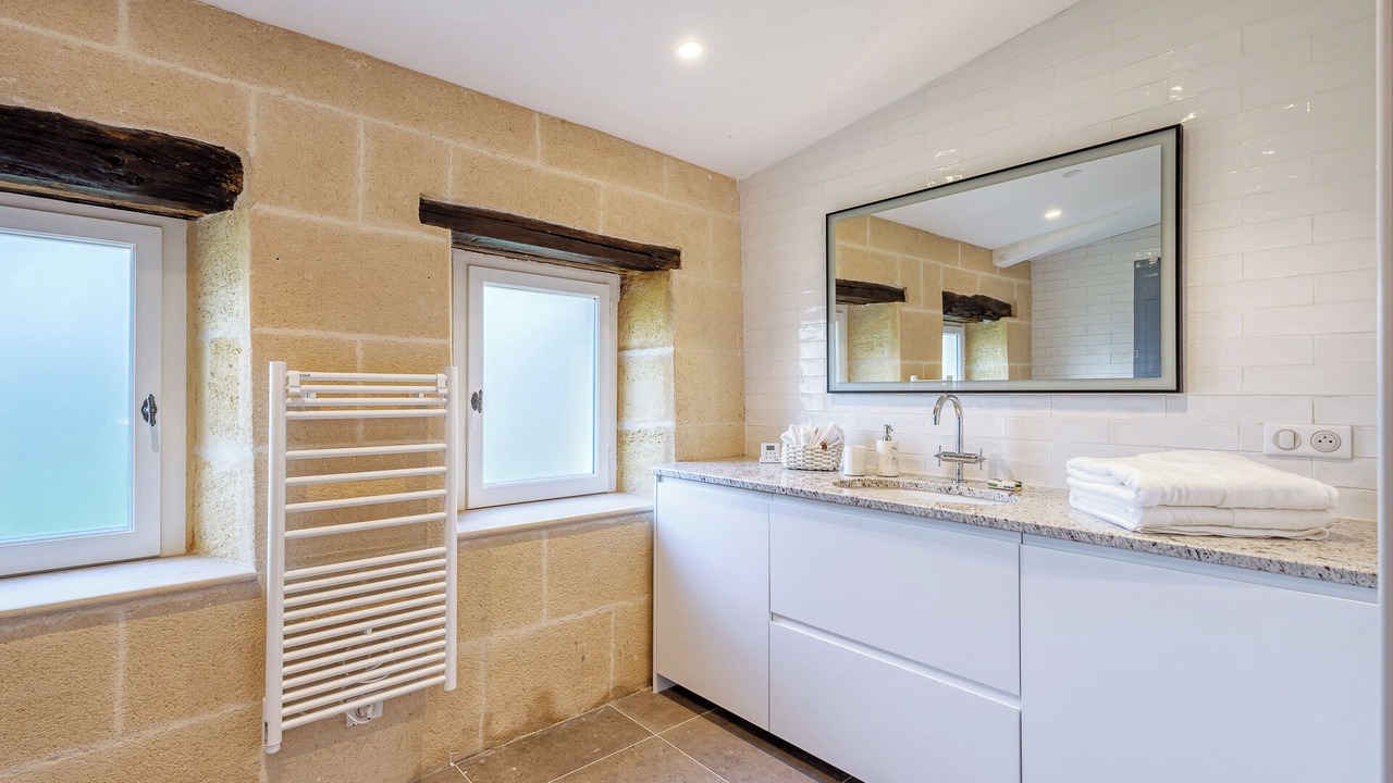 Photo of Bathroom in Guillac