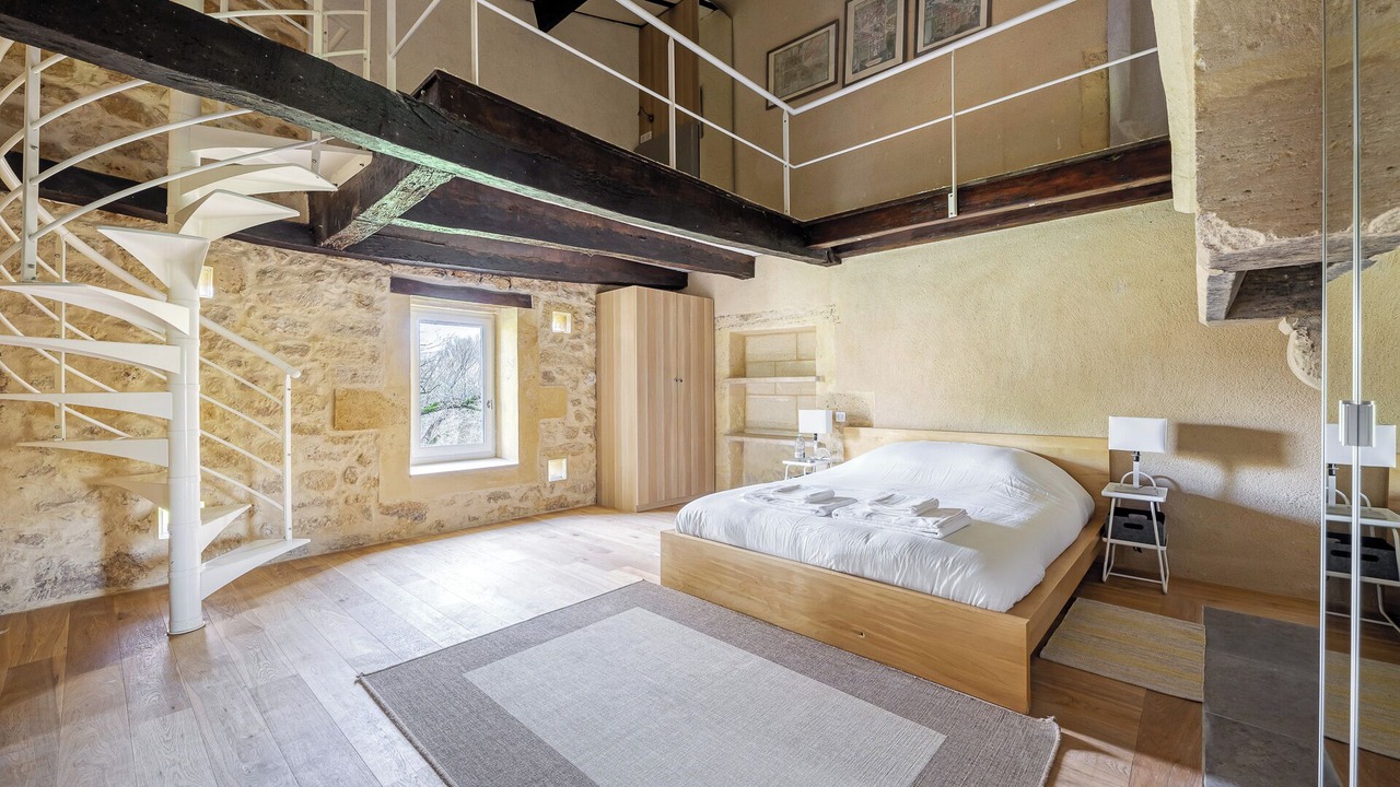 Photo of Bedroom in Guillac