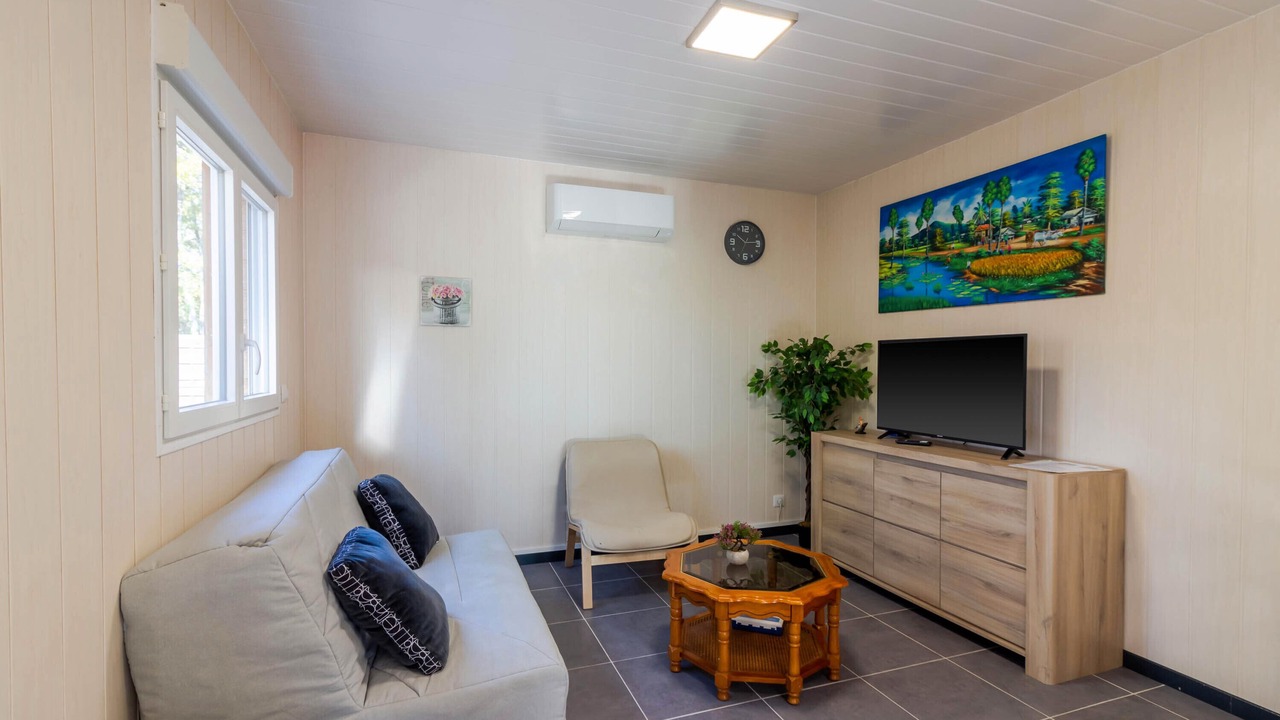 Photo of Livingroom in Thenon