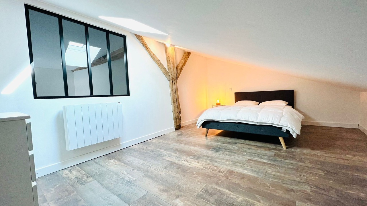 Photo of Bedroom in Civaux