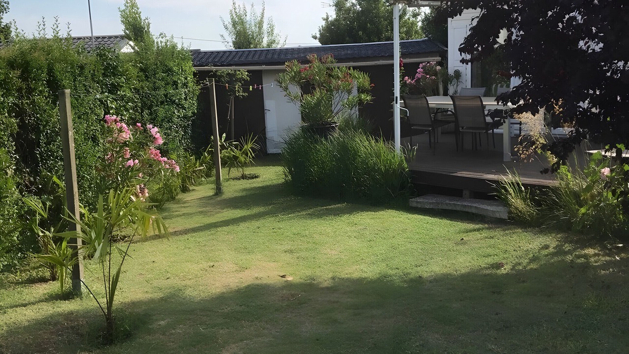 Photo of Patio Balcony in Saint Nazaire sur Charente