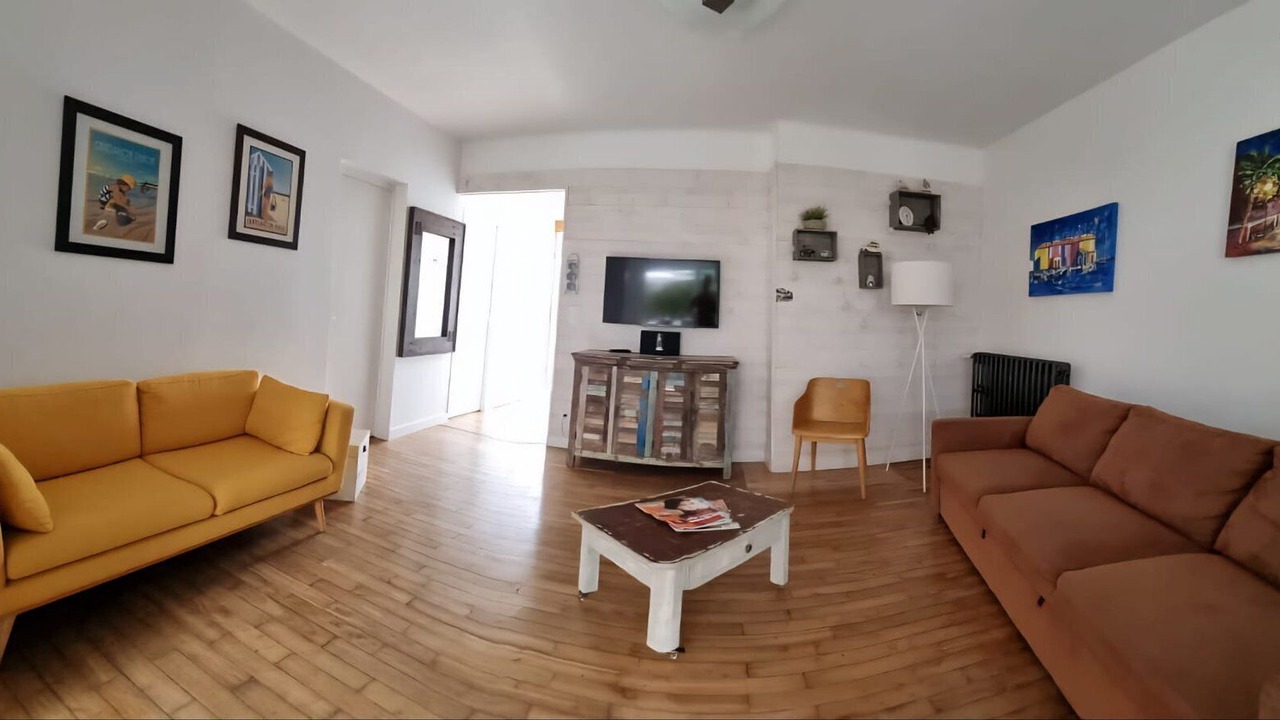 Photo of Livingroom in Port District