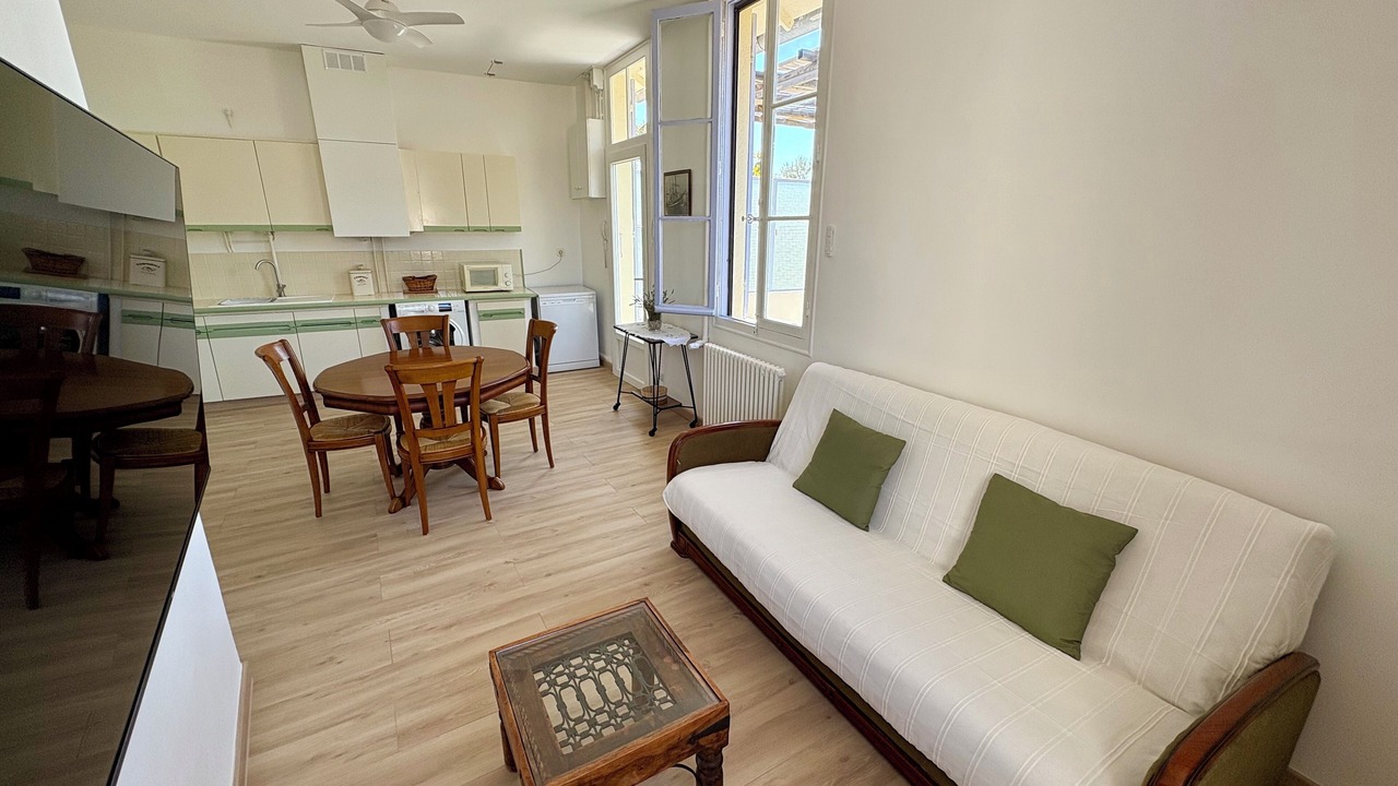 Photo of Livingroom in 14th Arrondissement