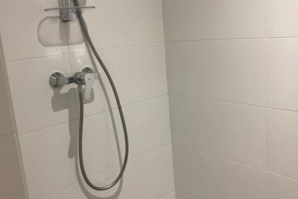 Photo of Bathroom in Archiac