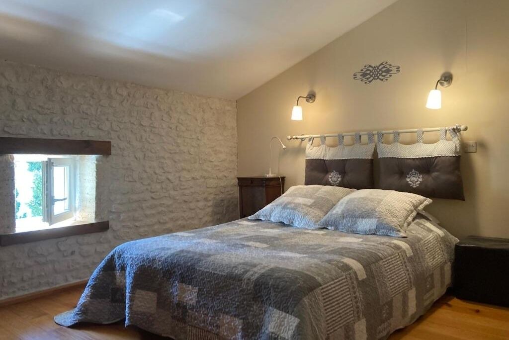 Photo of Bedroom in Archiac