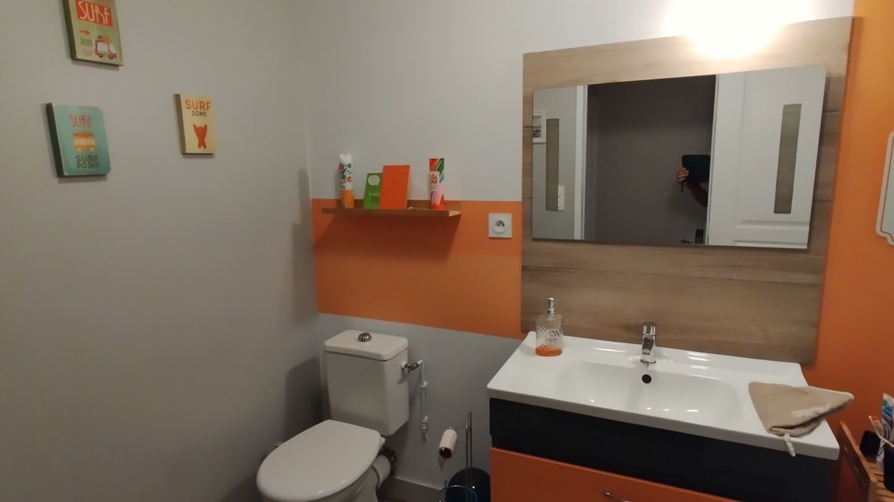 Photo of Bathroom in Lamothe-Montravel