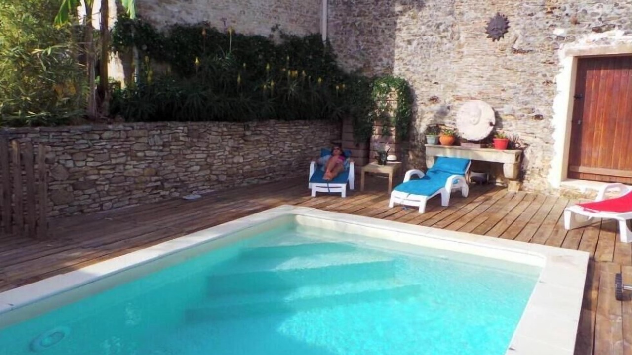 Photo of Outdoor in Auge