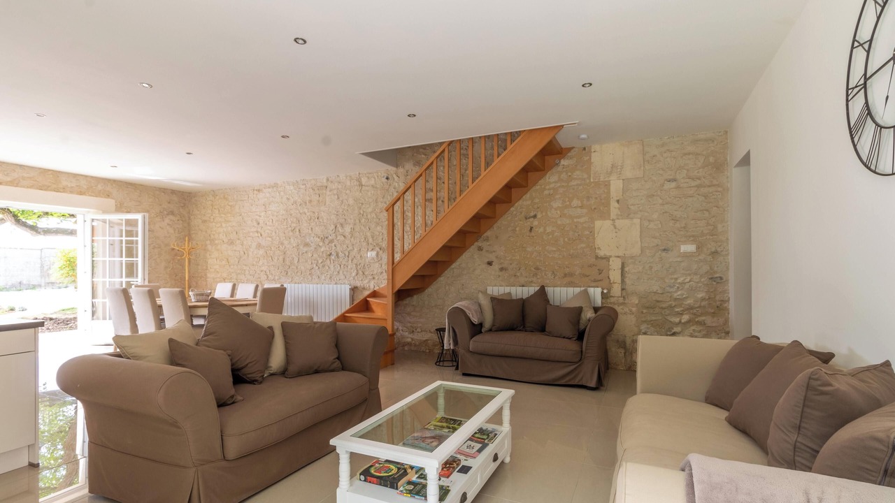 Photo of Livingroom in Louzac-Saint-Andre