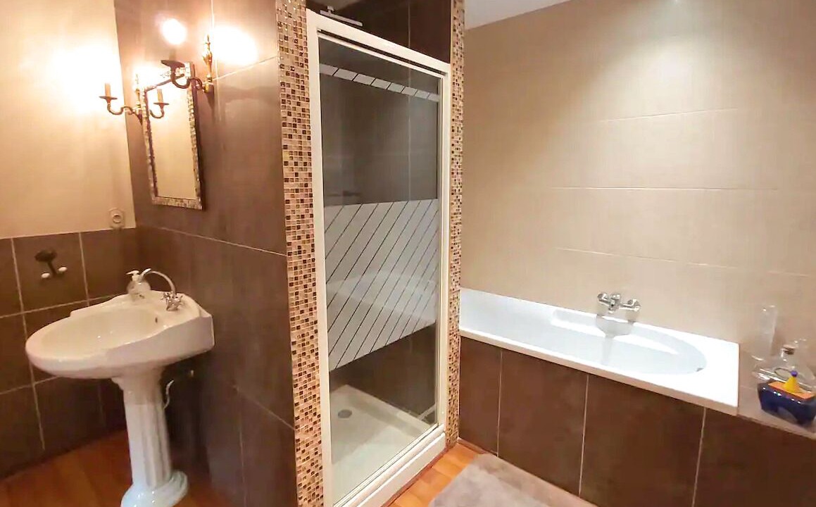 Photo of Bathroom in Leguillac-de-l'Auche