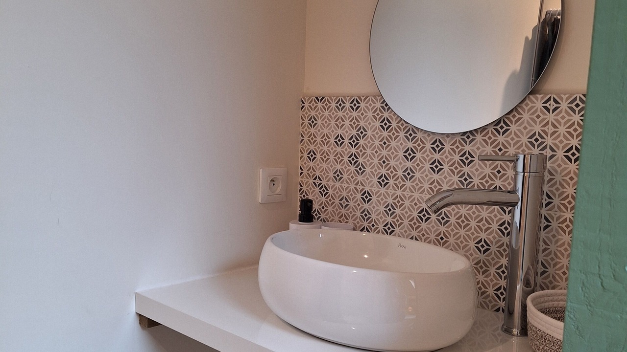 Photo of Bathroom in Pommiers-Moulons
