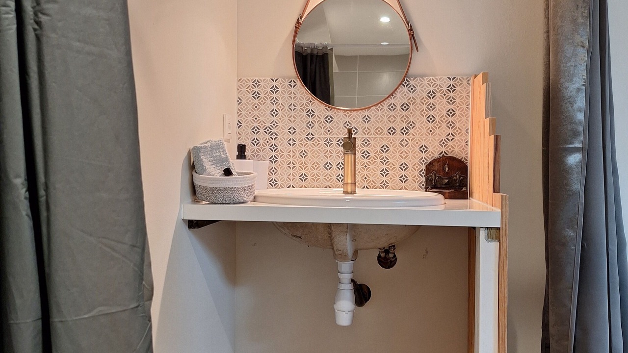 Photo of Bathroom in Pommiers-Moulons