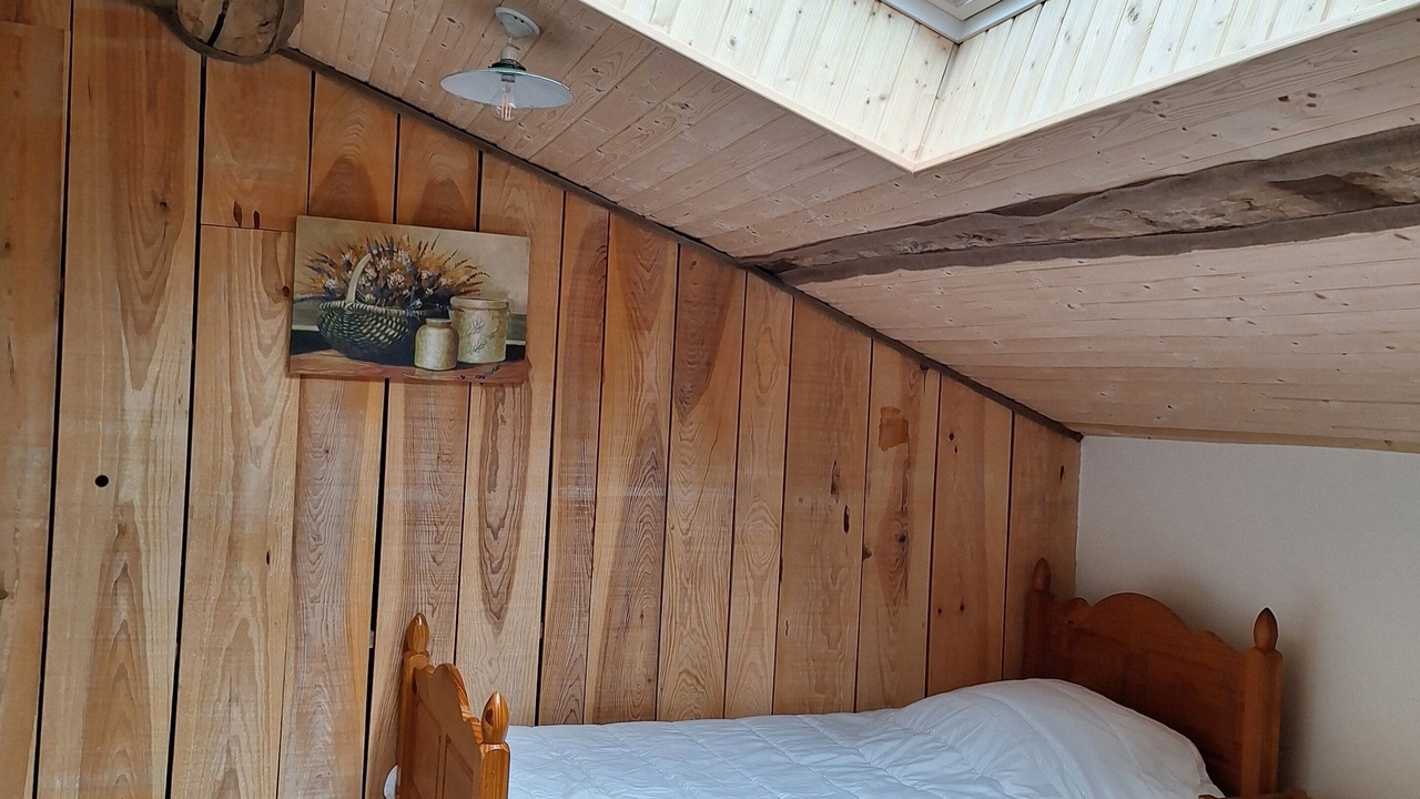 Photo of Bedroom in Pommiers-Moulons