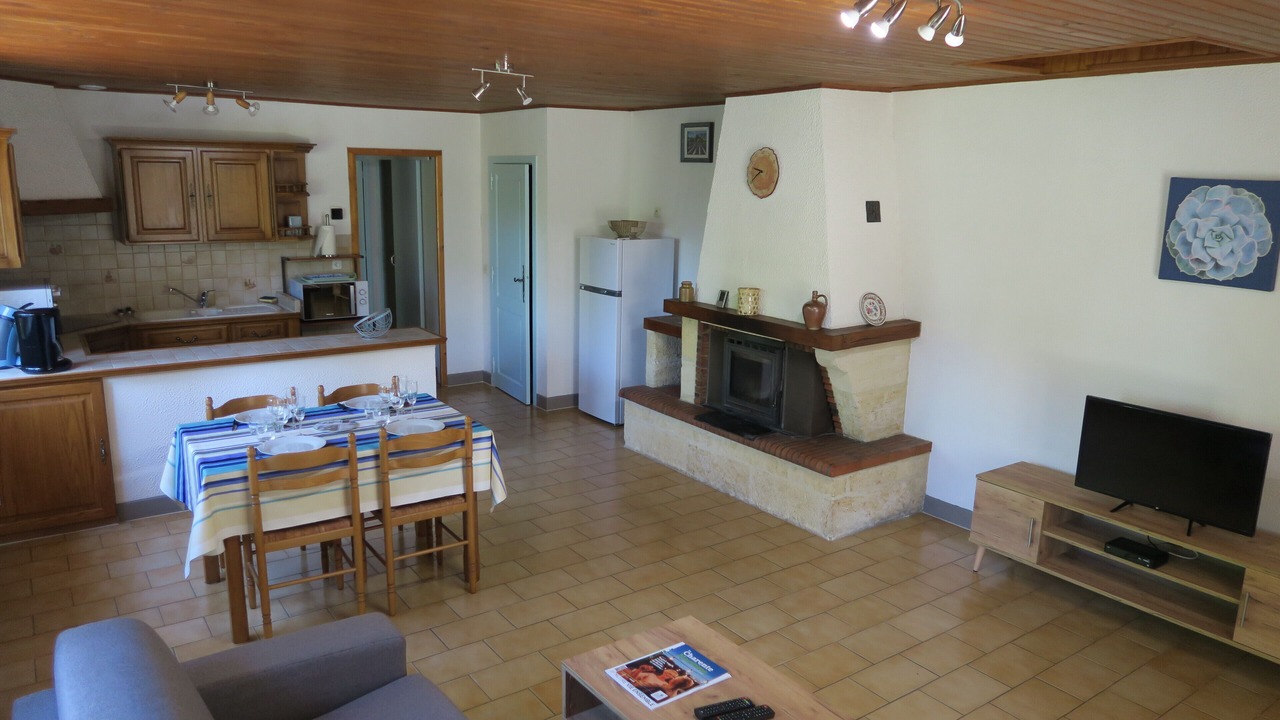 Photo of Livingroom in Saint-Pierre-du-Palais