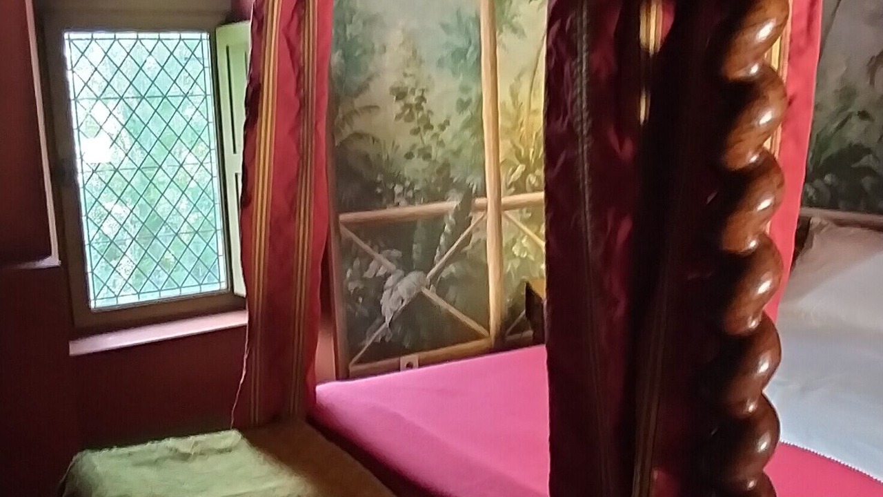 Photo of Bedroom in Chateau-l'Eveque