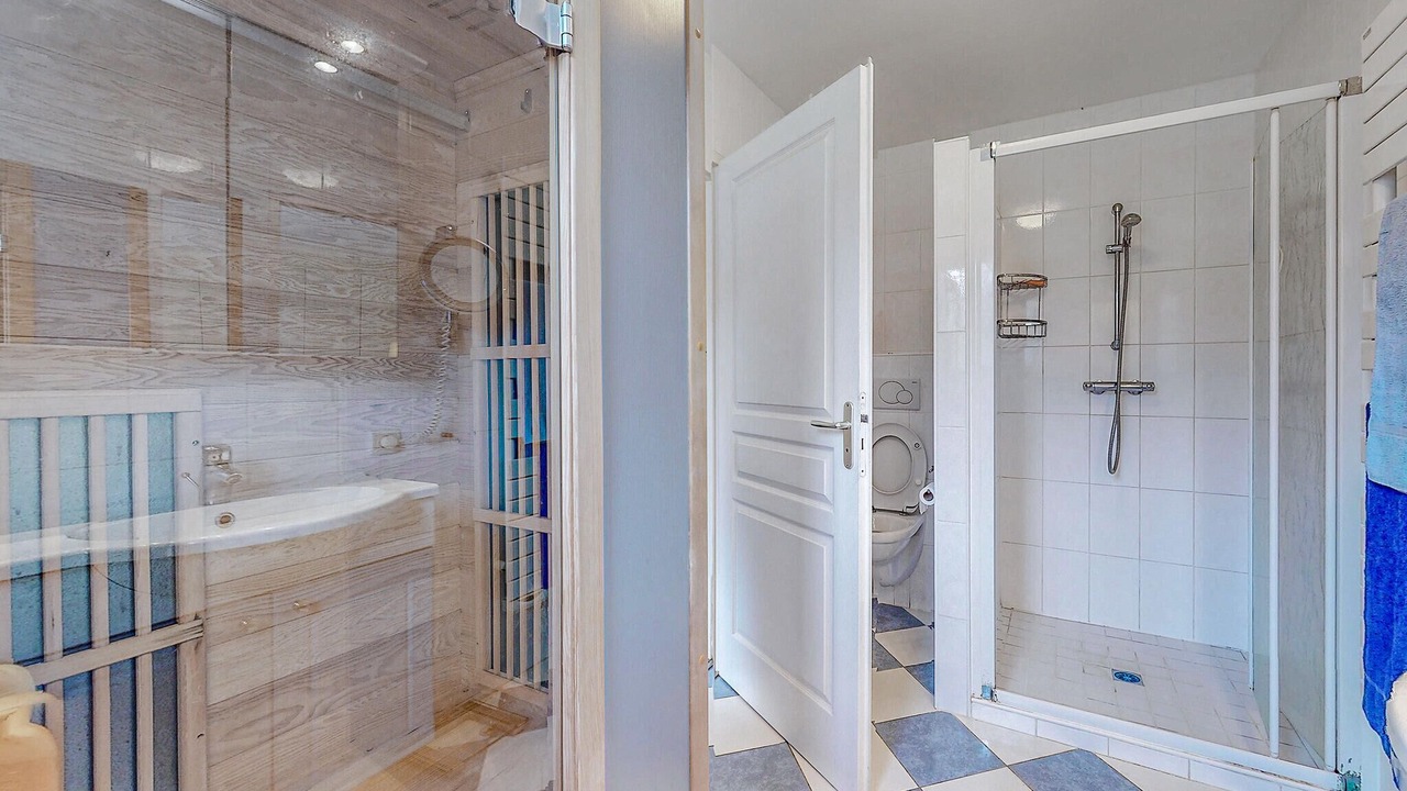 Photo of Bathroom in Ecuras