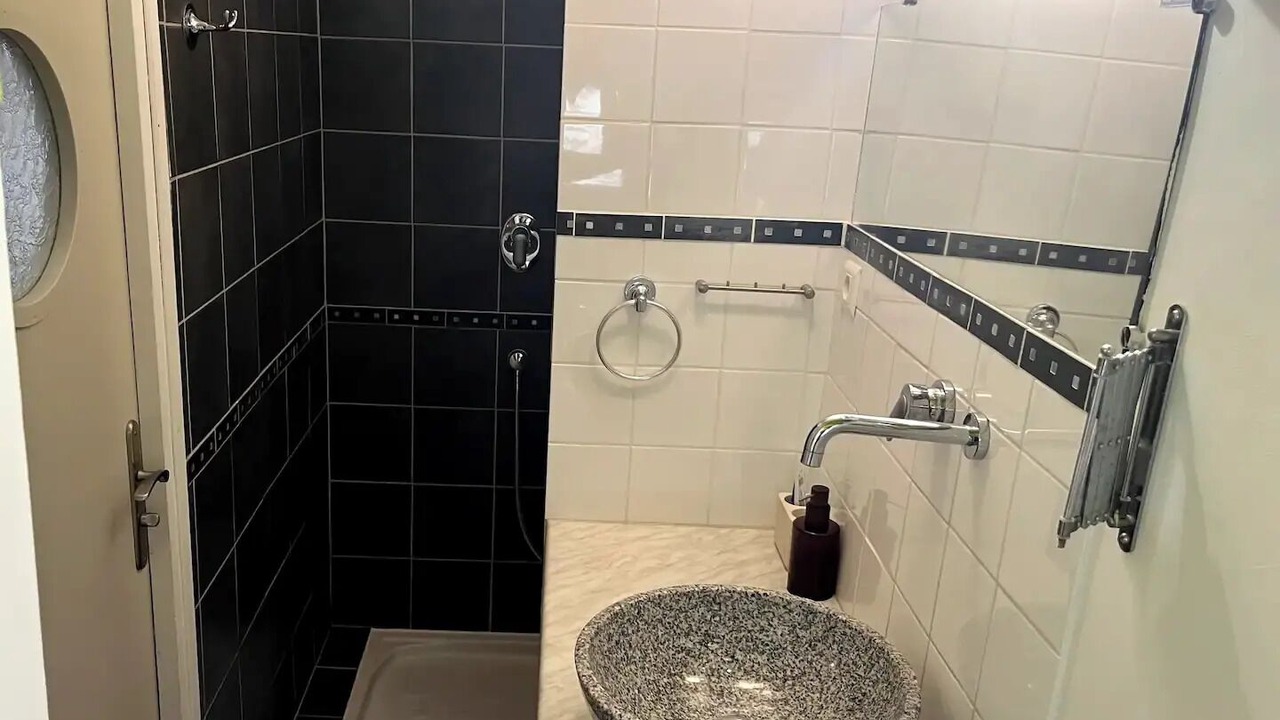 Photo of Bathroom in Murs