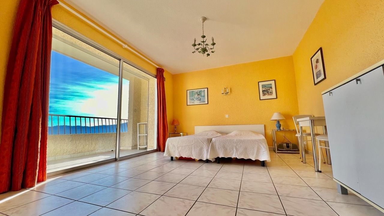 Photo of Bedroom in Greoux-les-Bains