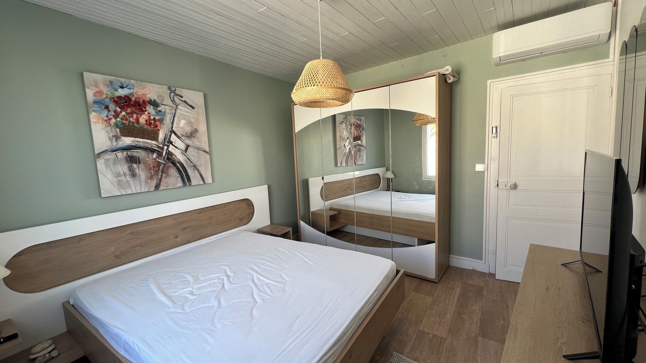 Photo of Bedroom in La Cotiniere