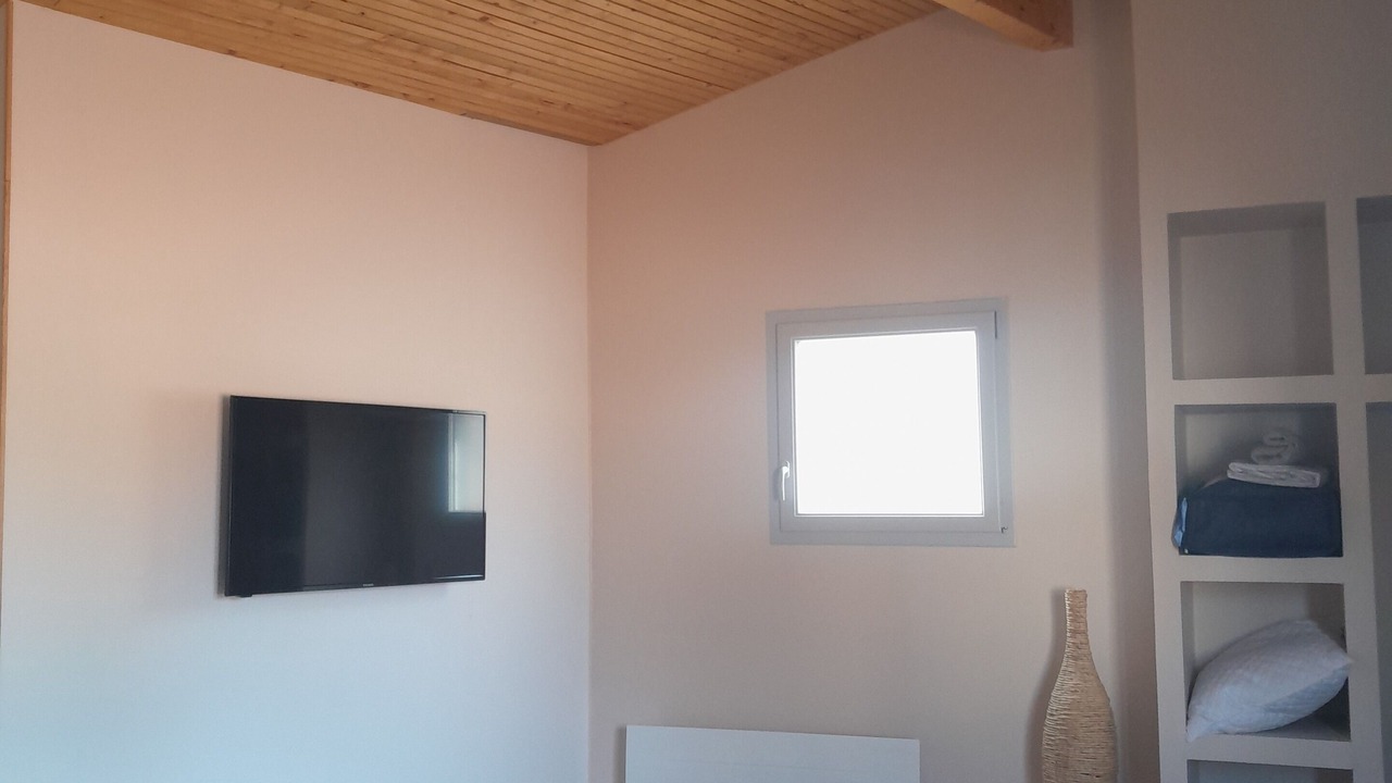 Photo of Bedroom in Saint-Julien-Beychevelle