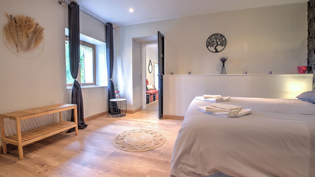 Photo of Bedroom in Saint-Cernin-de-Labarde
