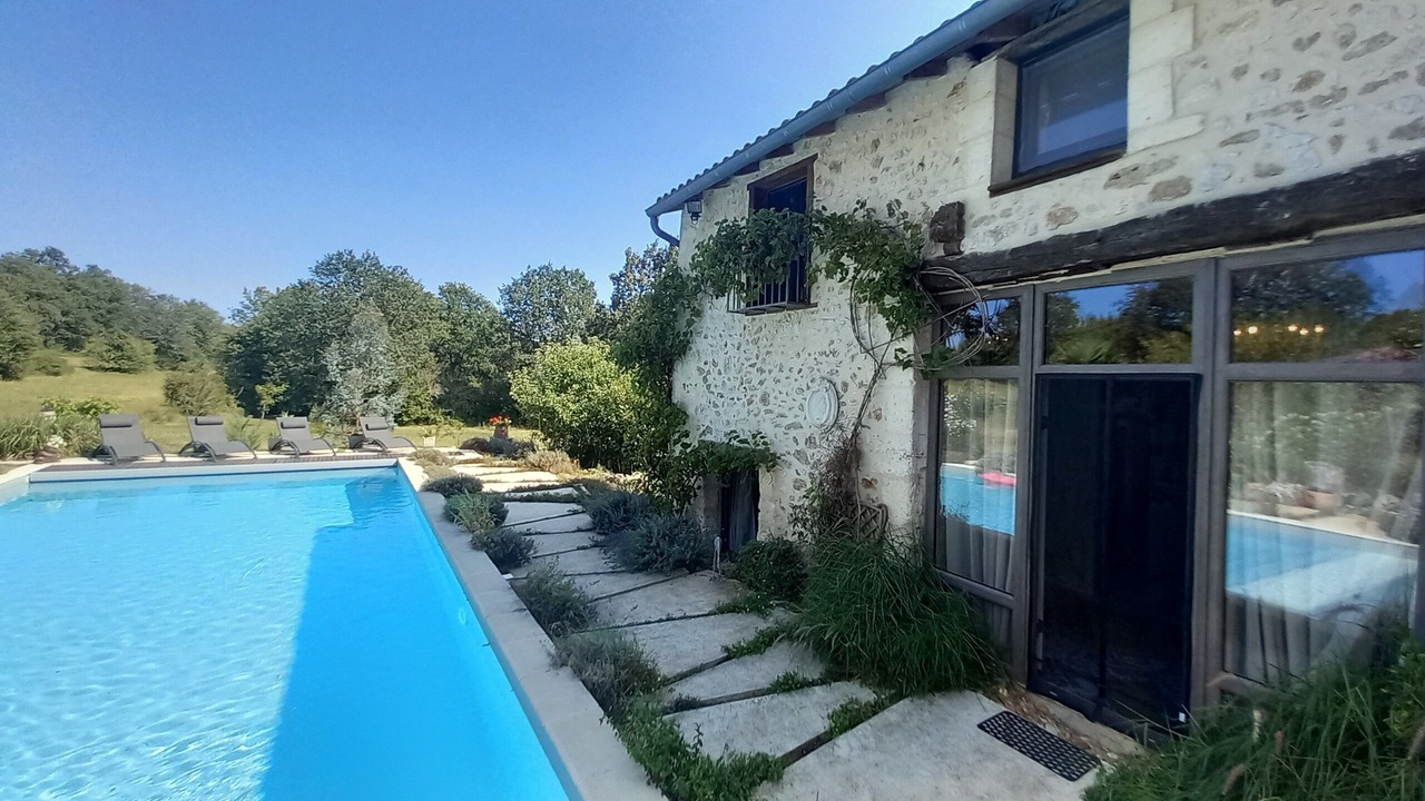 Photo of Outdoor in Rudeau-Ladosse