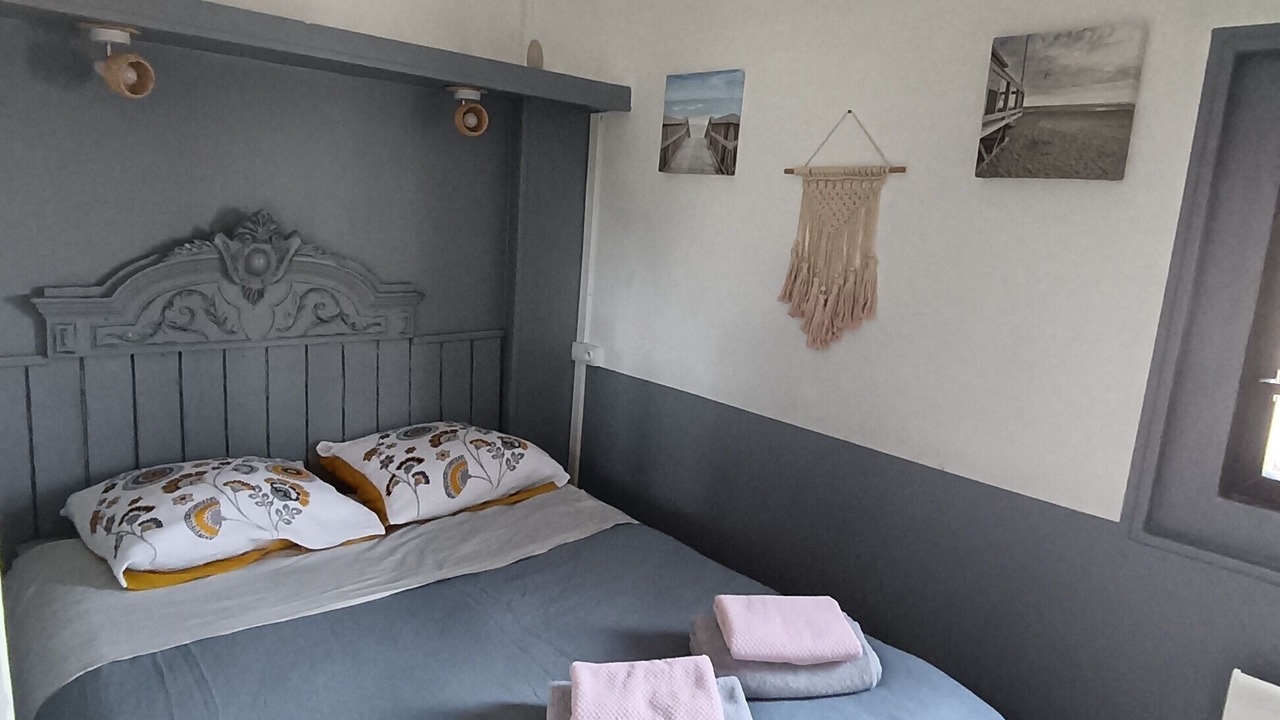 Photo of Bedroom in Le Haillan