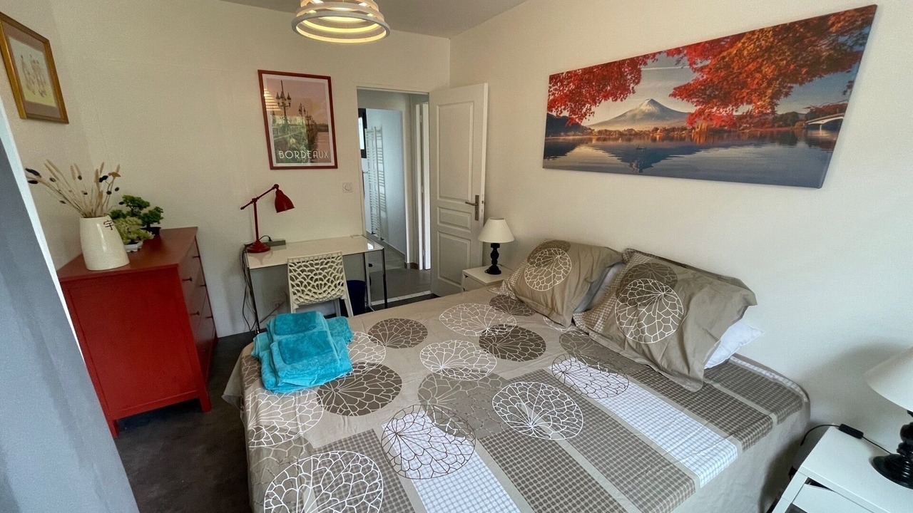 Photo of Bedroom in Saint-Medard-en-Jalles
