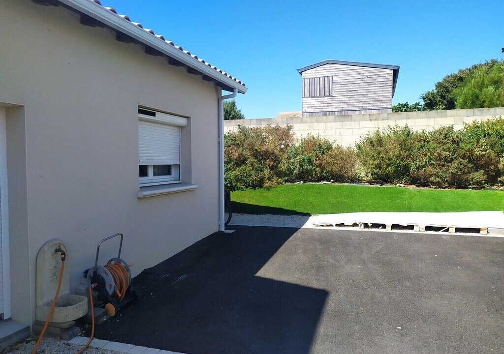 Photo of Outdoor in LHoumeau