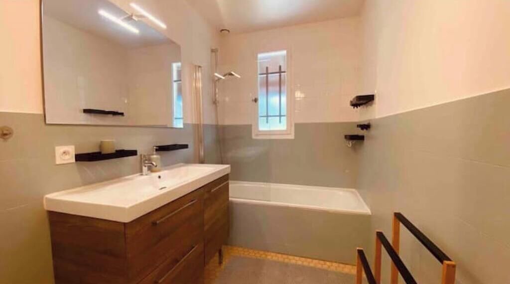 Photo of Bathroom in Le Teich