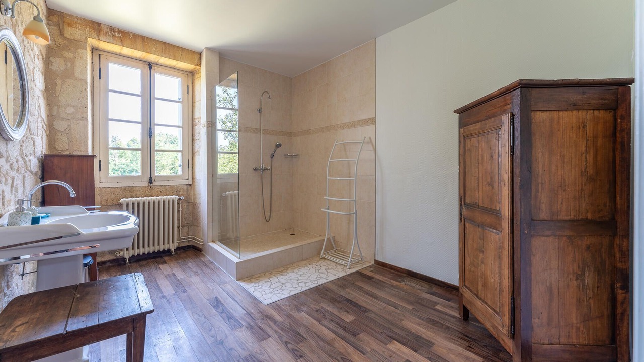 Photo of Bathroom in Virsac