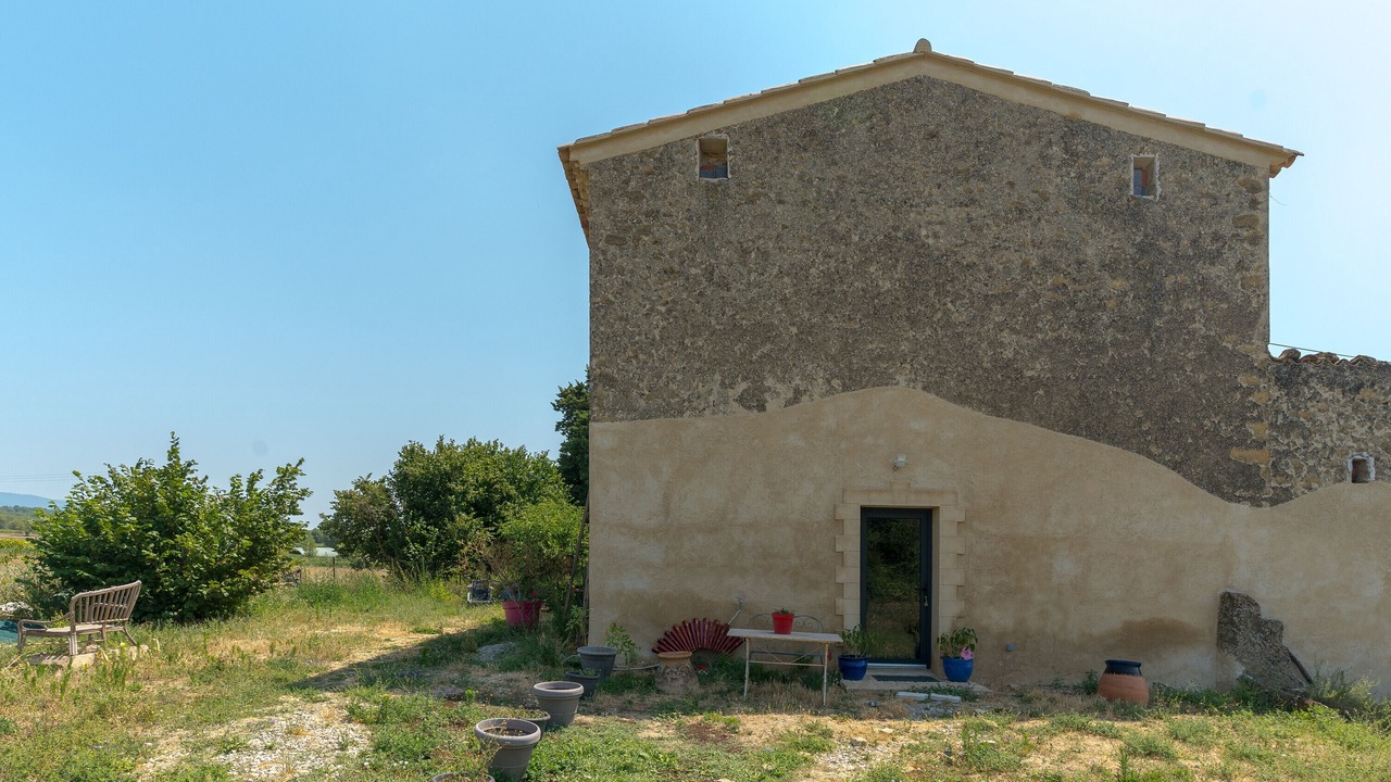 Photo of Outdoor in Vaugines