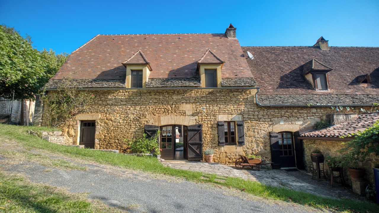 Photo of Outdoor in Saint-Andre-dAllas