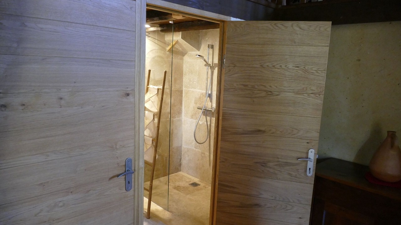 Photo of Bathroom in Saint-Martin-des-Combes