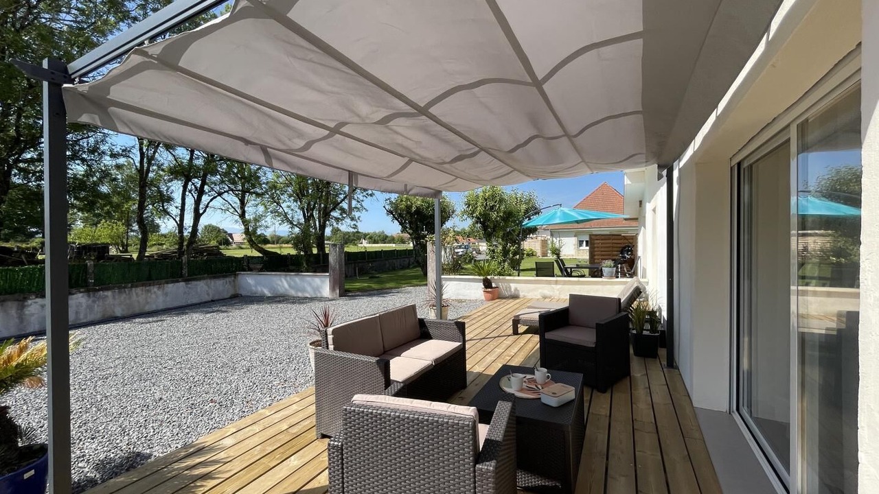 Photo of Patio Balcony in Meritein
